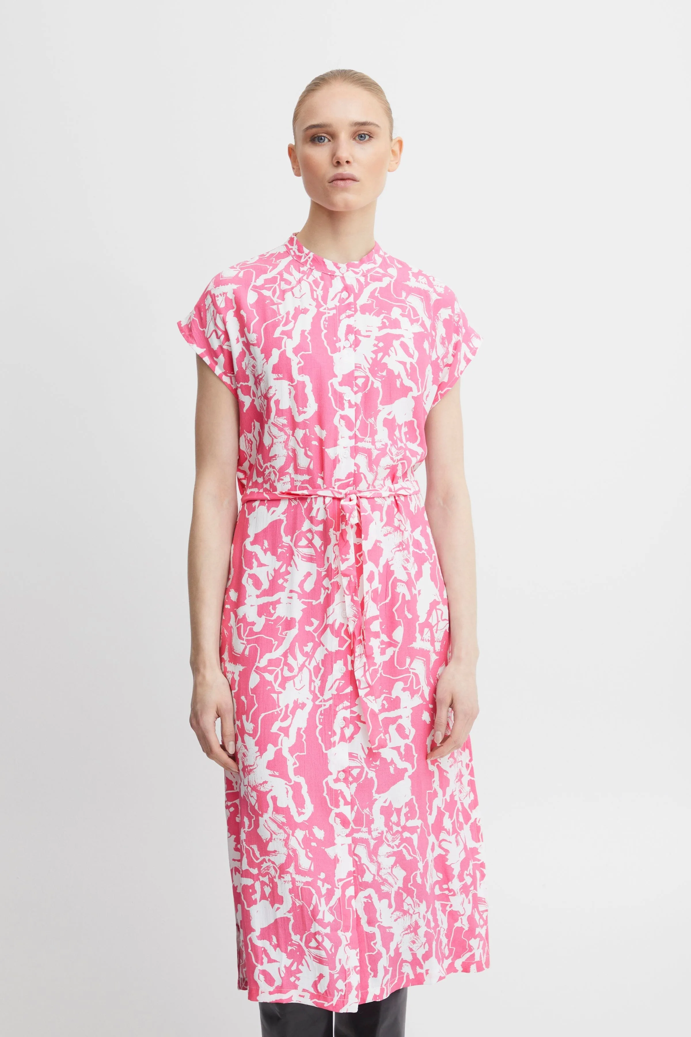 Regine Dress in Super Pink