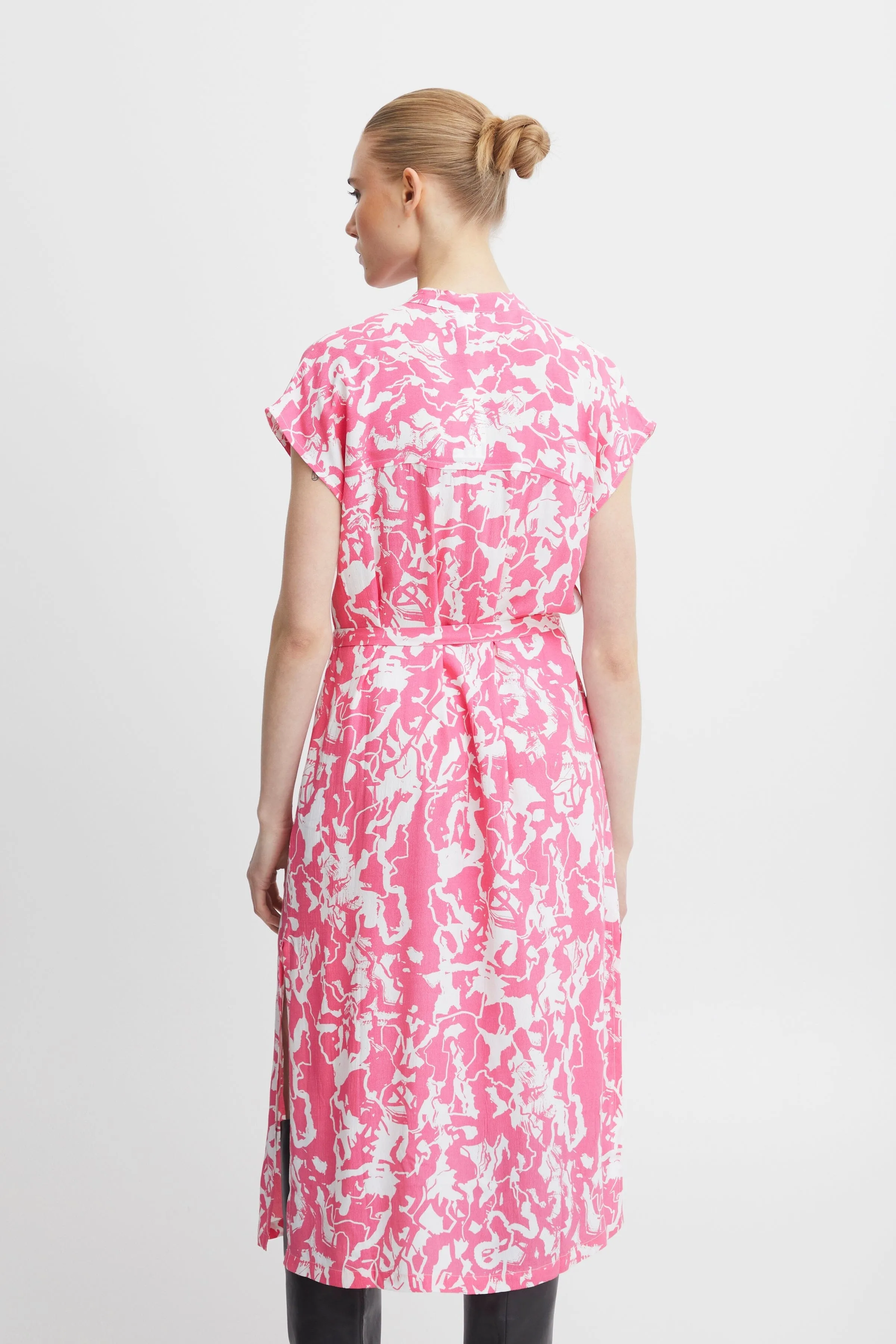 Regine Dress in Super Pink