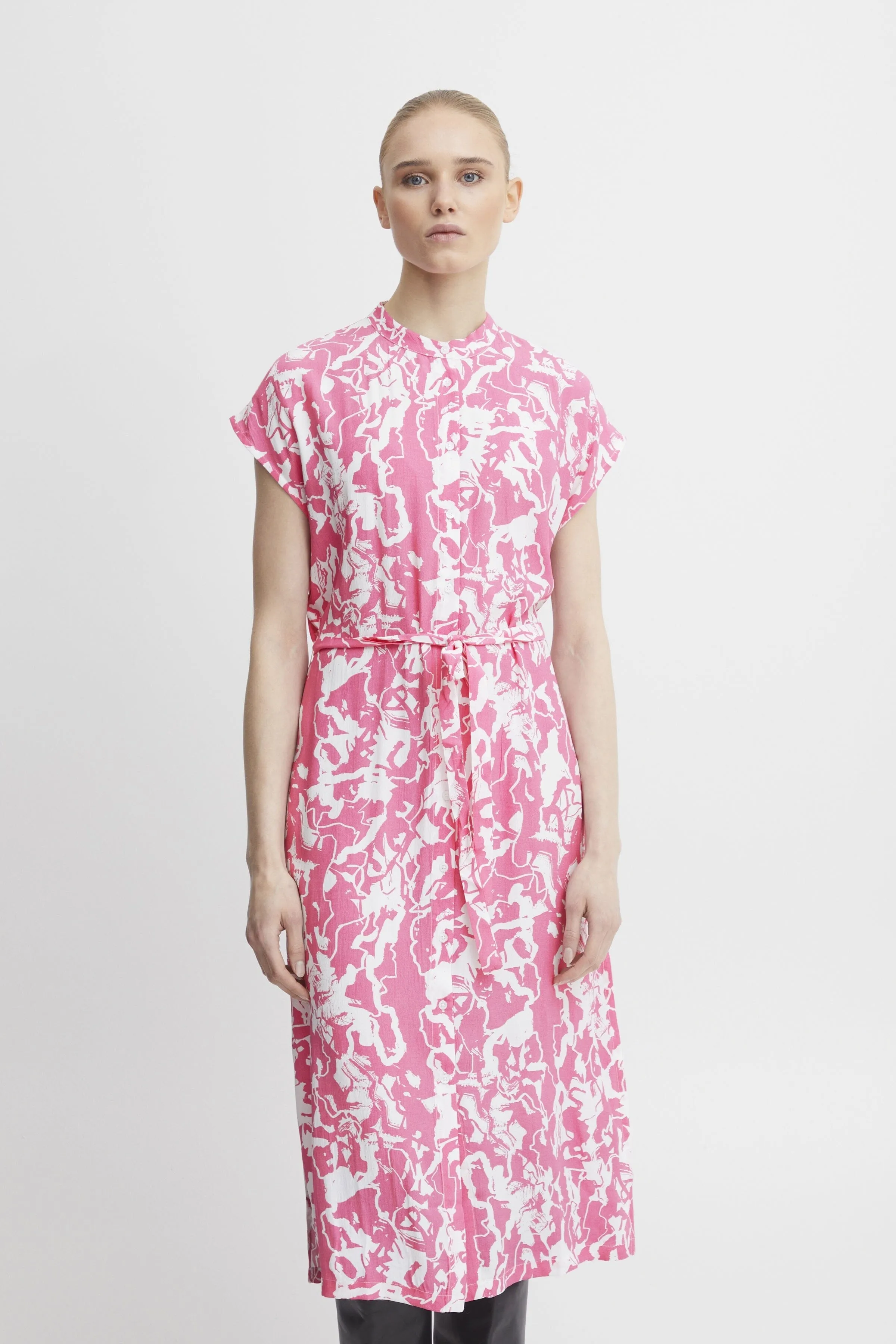 Regine Dress in Super Pink